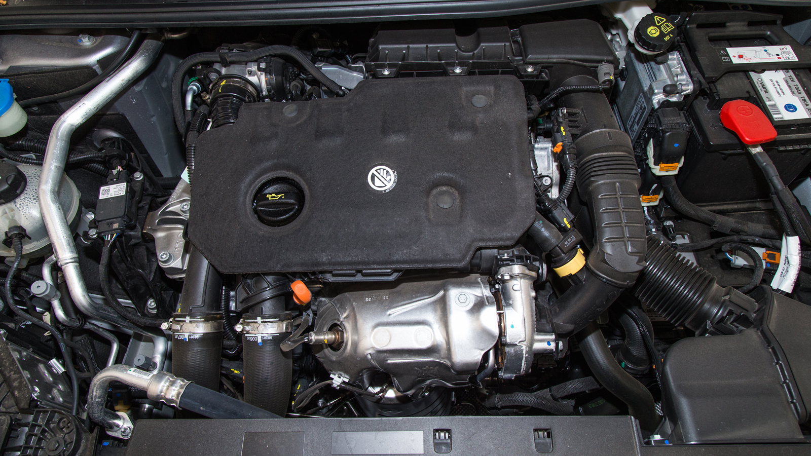 Peugeot 308: Βενζίνη, Diesel, Plug-In ή ηλεκτρικό;